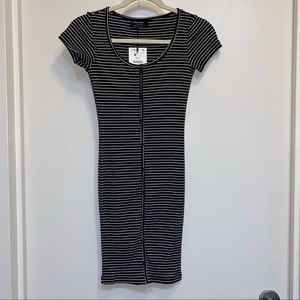 Striped Knee Length Dress - black/white
